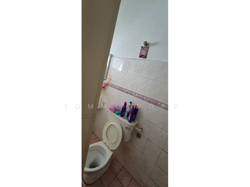 2-storey Terraced House for Sale in Taman Seri Bahagia (Cheras) - Tommy Wong - Bathroom - PropertyGuru.com.my