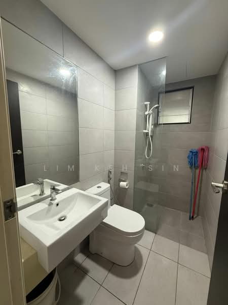 Condominium for Rent at TRI PINNACLE - Lim Keh Sin - Bathroom - PropertyGuru.com.my