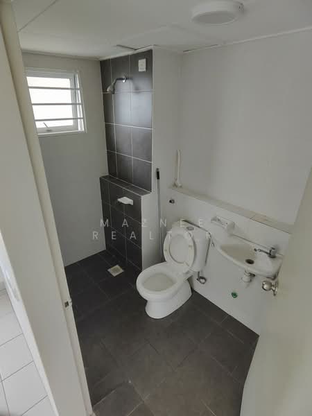 Apartment for Sale at PPA1M Pudina - Maznee Realtor - Bathroom - PropertyGuru.com.my