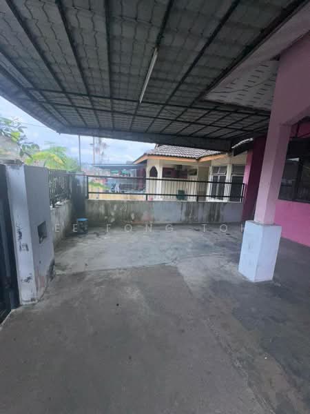 1-storey Terraced House for Sale in Taman Senai Utama (Kulai) - Ee Fong Toh - Exterior - PropertyGuru.com.my