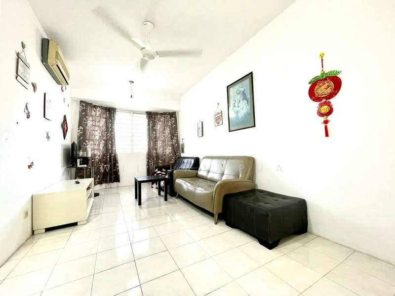 Rhythm Avenue untuk Untuk Disewa - RM 1,300 /bulan, Mac 2026 - Living Room - PropertyGuru.com.my
