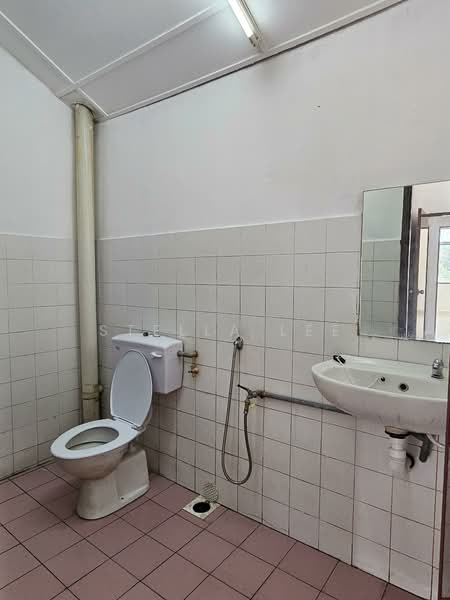 Bandar Mahkota Cheras untuk Untuk Disewa - RM 1,500 /bulan, Mac 2026 - Bathroom - PropertyGuru.com.my