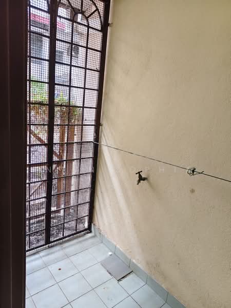 Usj 16 untuk Untuk Dijual - RM 899,000, Mac 2026 - Balcony - PropertyGuru.com.my