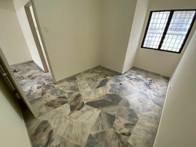 2-storey Terraced House for Sale in Bandar Country Homes (Rawang) - CK Sam - Interior - PropertyGuru.com.my