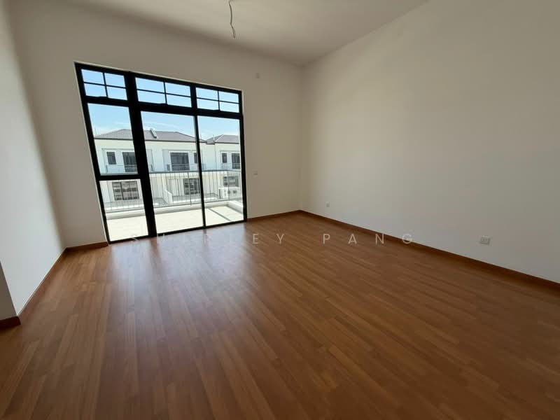 Eco Botanic @ The Commune untuk Untuk Dijual - RM 1,650,000, Mac 2026 - Balcony - PropertyGuru.com.my