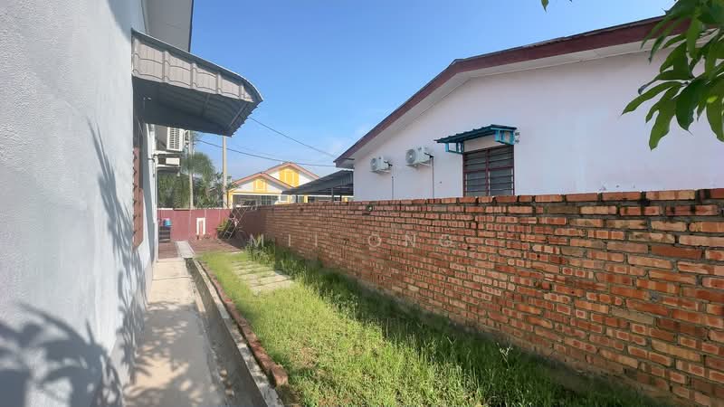 Semi-Detached House for Sale in Krubong (Melaka) - Mii Ong - Exterior - PropertyGuru.com.my