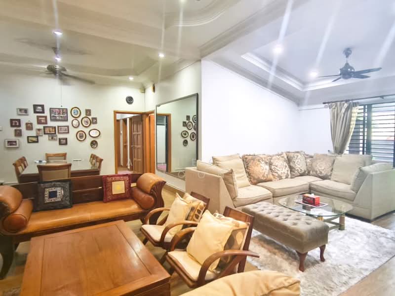 Seksyen 11 untuk Untuk Dijual - RM 1,990,000, Mac 2026 - Living Room - PropertyGuru.com.my