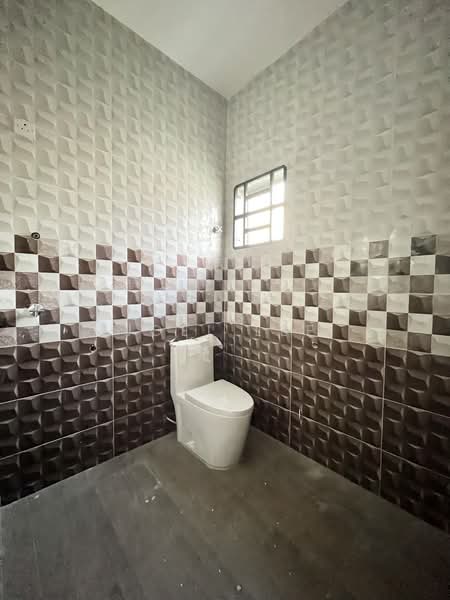 Bungalow for Sale in Temoh (Perak) - Joel Lee - Bathroom - PropertyGuru.com.my