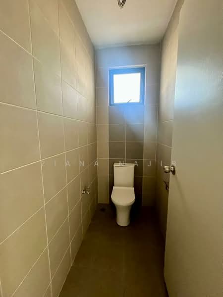 Shop / Office for Rent in Ijok (Selangor) - Ziana Najib - Bathroom - PropertyGuru.com.my