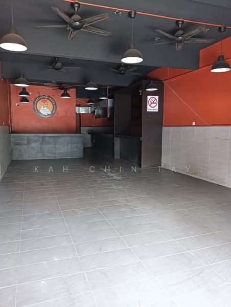 Shop for Rent in Taman Tanjung Minyak Setia (Tanjong Minyak) - Kah Chin Tay - Interior - PropertyGuru.com.my