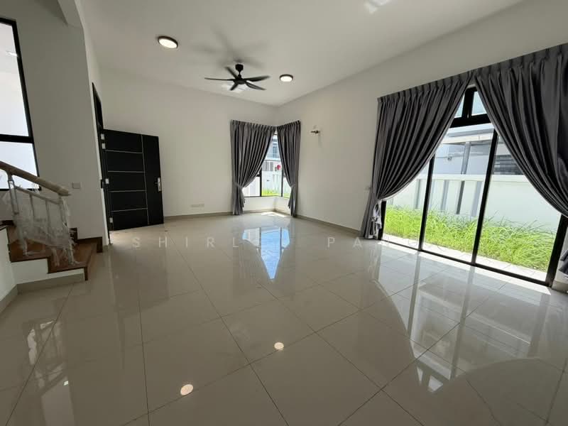 Garden Villa @ Bukit Indah untuk Untuk Dijual - RM 1,380,000, Mac 2026 - Living Room - PropertyGuru.com.my