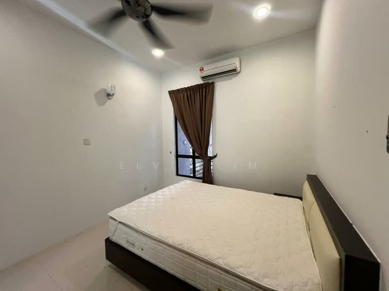 Moonlight Bay untuk Untuk Dijual - RM 2,050,000, Mac 2026 - Bedroom - PropertyGuru.com.my