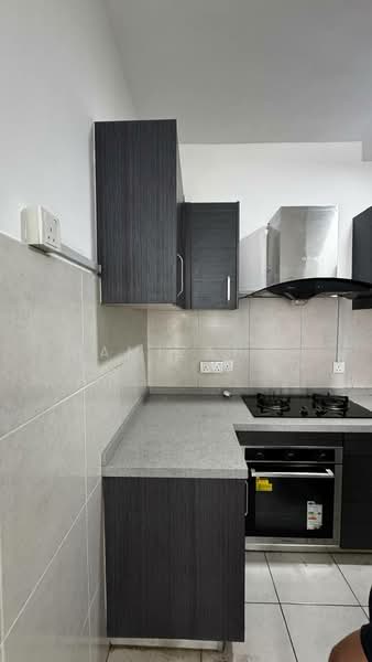 Sky Awani Residensi 1 untuk Untuk Disewa - RM 1,700 /bulan, Mac 2026 - Kitchen - PropertyGuru.com.my