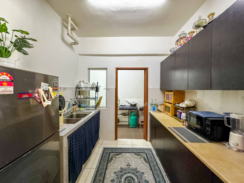 Apartment for Sale at Green Suria Apartment - Azrul Ismail - Kitchen - PropertyGuru.com.my