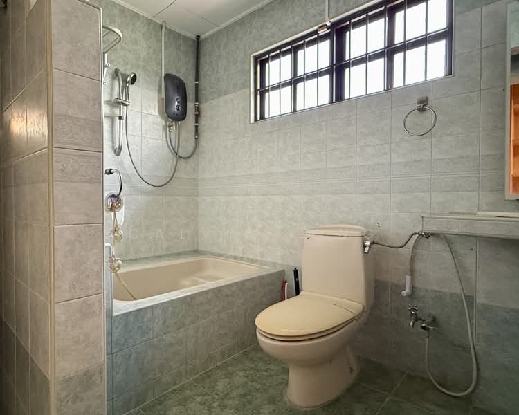 Taman Petani Jaya @ Sungai Petani untuk Untuk Dijual - RM 650,000, Mac 2026 - Master bedroom attached bathroom  - PropertyGuru.com.my