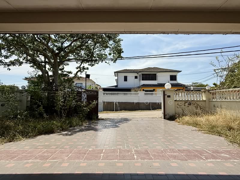 Taman Petani Jaya @ Sungai Petani untuk Untuk Dijual - RM 650,000, Mac 2026 - Part of car porch  - PropertyGuru.com.my