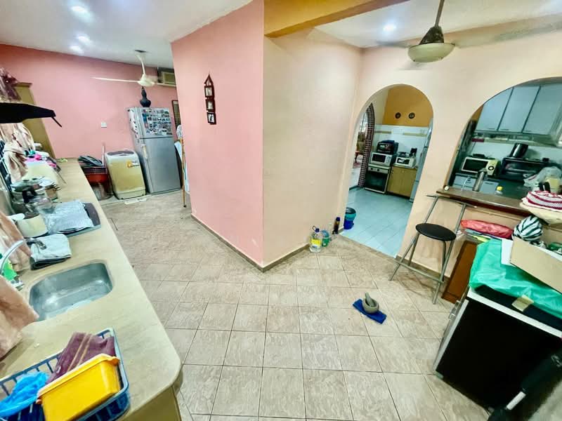 2-storey Terraced House for Sale in Usj 11 (Subang Jaya) - Intan Sophia - Kitchen - PropertyGuru.com.my