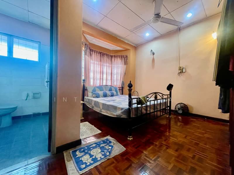 2-storey Terraced House for Sale in Usj 11 (Subang Jaya) - Intan Sophia - Bedroom - PropertyGuru.com.my