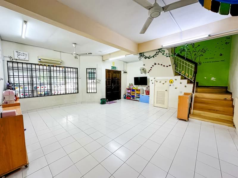 2-storey Terraced House for Sale in Kota Damansara (Selangor) - Masnizah Arifin - Living Room - PropertyGuru.com.my