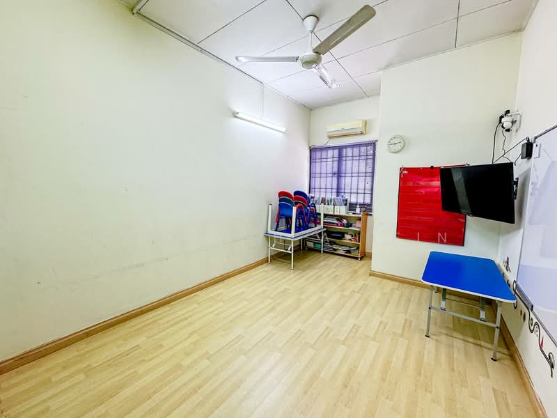 2-storey Terraced House for Sale in Kota Damansara (Selangor) - Masnizah Arifin - Study - PropertyGuru.com.my