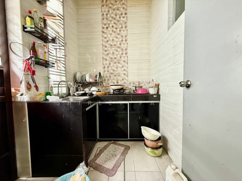 Taman Bukit Indah untuk Untuk Dijual - RM 828,000, Mac 2026 - Kitchen - PropertyGuru.com.my