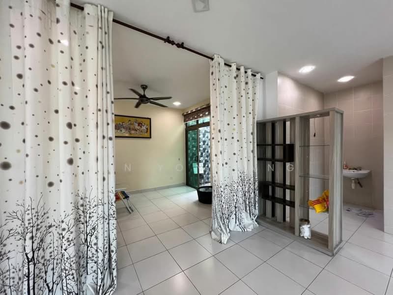 Taman Sutera Utama untuk Untuk Dijual - RM 1,380,000, Mac 2026 - Living Room - PropertyGuru.com.my