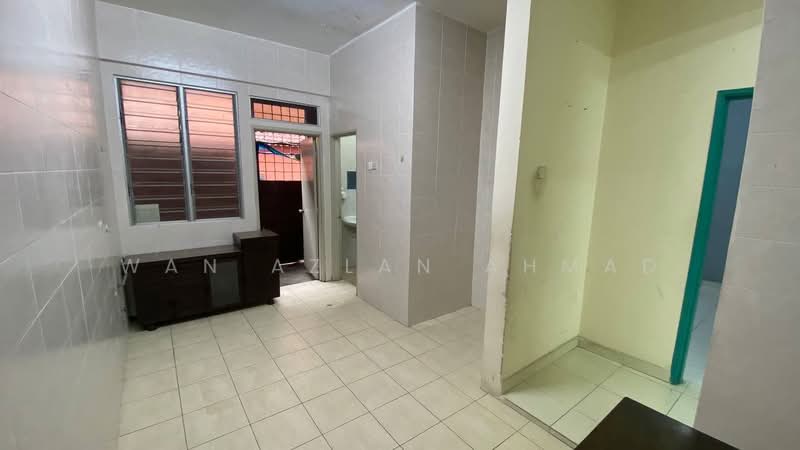 2-storey Terraced House for Sale in Alam Budiman (Shah Alam) - Wan Azlan Ahmad - Interior - PropertyGuru.com.my