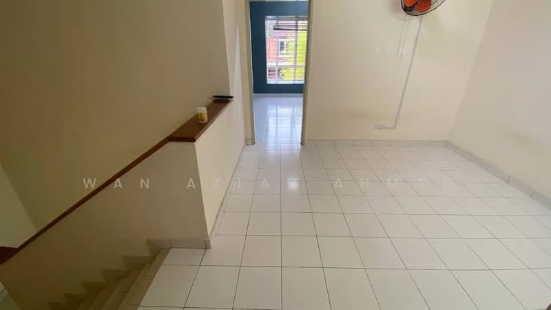 2-storey Terraced House for Sale in Alam Budiman (Shah Alam) - Wan Azlan Ahmad - Interior - PropertyGuru.com.my