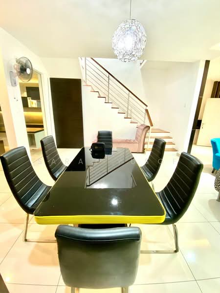 Cluster House for Rent in Taman Adda Heights (Tebrau) - Sarah Yusof - Dining Room - PropertyGuru.com.my