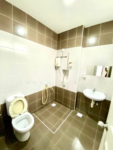 Cluster House for Rent in Taman Adda Heights (Tebrau) - Sarah Yusof - Bathroom - PropertyGuru.com.my
