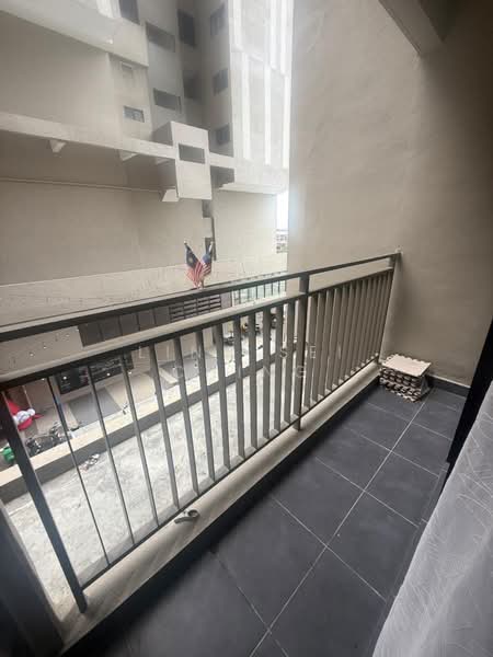 YOUTH CITY untuk Untuk Disewa - RM 1,400 /bulan, Mac 2026 - Balcony - PropertyGuru.com.my