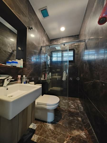 Taman Pinji Indah untuk Untuk Dijual - RM 790,000, Mac 2026 - Bathroom - PropertyGuru.com.my
