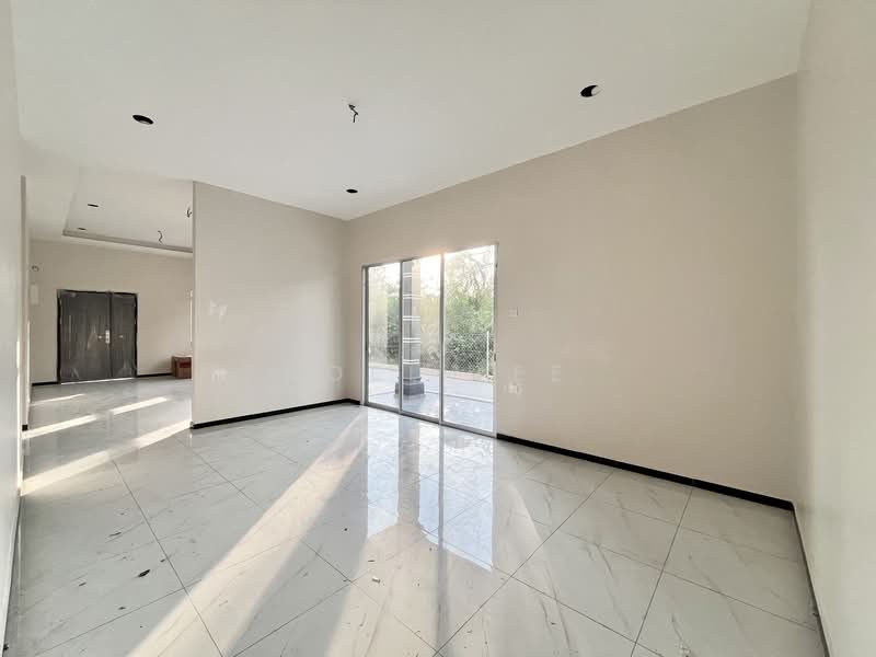 Bungalow for Sale in Bidor (Perak) - Joel Lee - Living Room - PropertyGuru.com.my