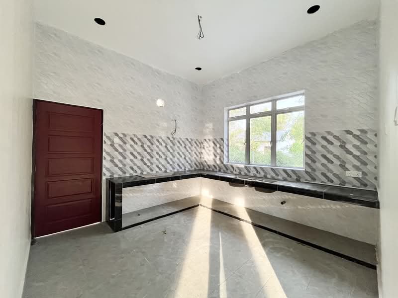 Bungalow for Sale in Bidor (Perak) - Joel Lee - Kitchen - PropertyGuru.com.my