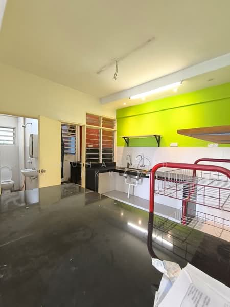 Condominium for Rent at Desa Pelangi Condominium - Muhammad Akram - Kitchen - PropertyGuru.com.my
