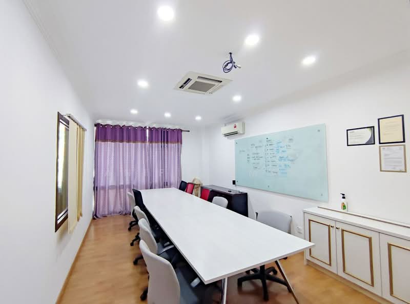 3 Storey Shop Office Wangsa Maju untuk Untuk Dijual - RM 3,300,000, Mac 2026 - Interior - PropertyGuru.com.my