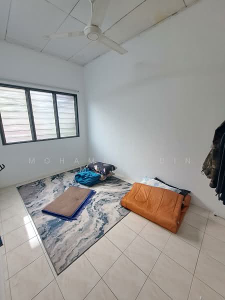 2-storey Terraced House for Sale in Seri Kembangan (Selangor) - Mohammad Din Majid - PropertyGuru.com.my