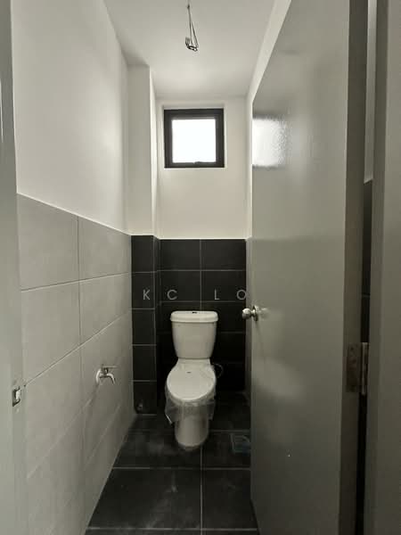 Shop / Office for Rent in Seremban (Negeri Sembilan) - KC Lo - Bathroom - PropertyGuru.com.my