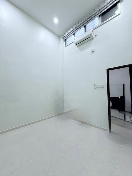 1-storey Terraced House for Sale in Muar (Johor) - Jimmy . - Interior - PropertyGuru.com.my