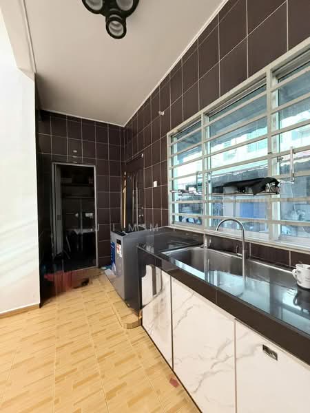 1-storey Terraced House for Sale in Muar (Johor) - Jimmy . - Kitchen - PropertyGuru.com.my