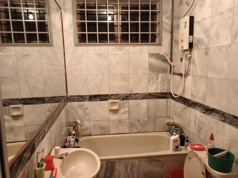 Jln besi tmn sri putri skudai 81300 untuk Untuk Dijual - RM 570,000, Apr 2026 - Bathroom - PropertyGuru.com.my