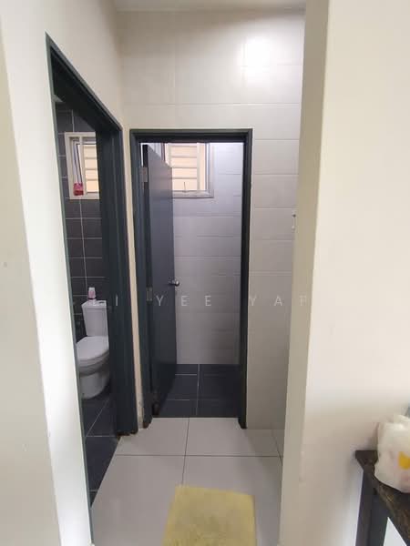 Service Residence for Rent at Mesahill - Li Yee Yap - Bathroom - PropertyGuru.com.my