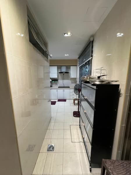 2-storey Terraced House for Sale in Taman Gaya (Ulu Tiram) - Kent Loi - Kitchen - PropertyGuru.com.my