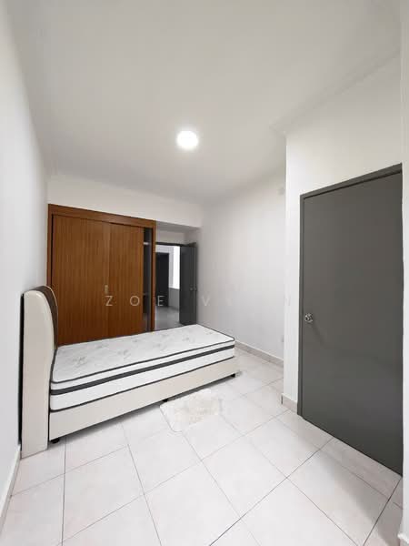 Semi-Detached House for Rent in Taman Mount Austin (Tebrau) - Zoe Voon - Bedroom - PropertyGuru.com.my