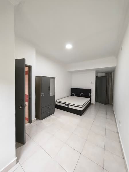 Semi-Detached House for Rent in Taman Mount Austin (Tebrau) - Zoe Voon - Bedroom - PropertyGuru.com.my