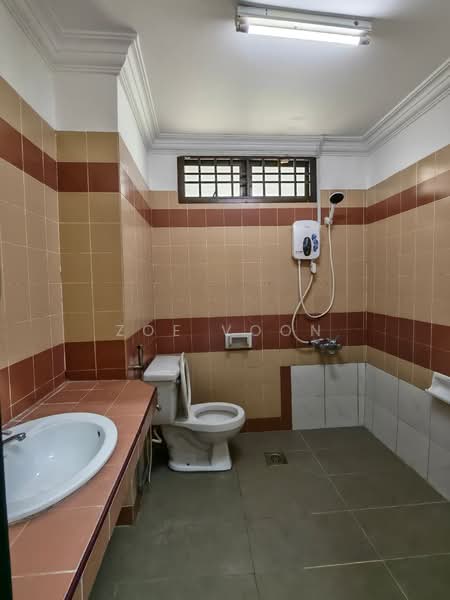 Semi-Detached House for Rent in Taman Mount Austin (Tebrau) - Zoe Voon - Bathroom - PropertyGuru.com.my