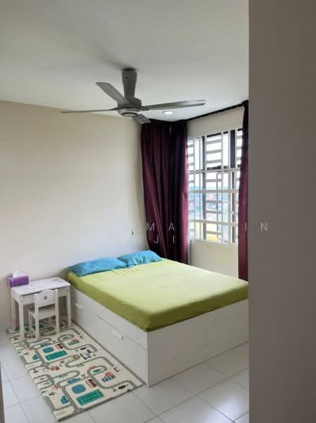 Condominium for Sale at Kristal View - Mohammad Din Majid - PropertyGuru.com.my