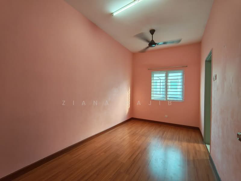 2-storey Terraced House for Sale in Puncak Alam (Selangor) - Ziana Najib - Interior hillpark puncak alam - PropertyGuru.com.my