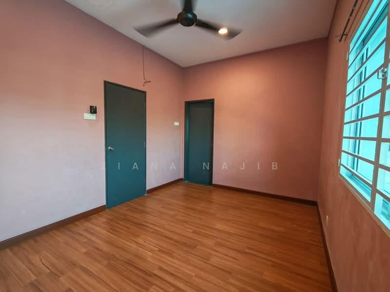 2-storey Terraced House for Sale in Puncak Alam (Selangor) - Ziana Najib - Interior hillpark puncak alam - PropertyGuru.com.my