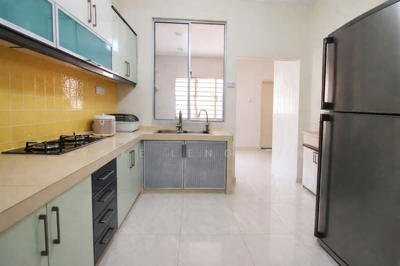 Puteri 10 untuk Untuk Dijual - RM 1,080,000, Mac 2026 - Kitchen - PropertyGuru.com.my